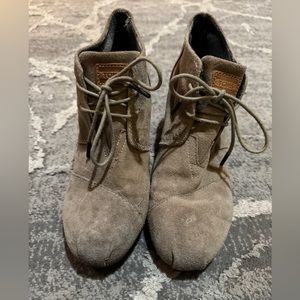 Tom’s wedges